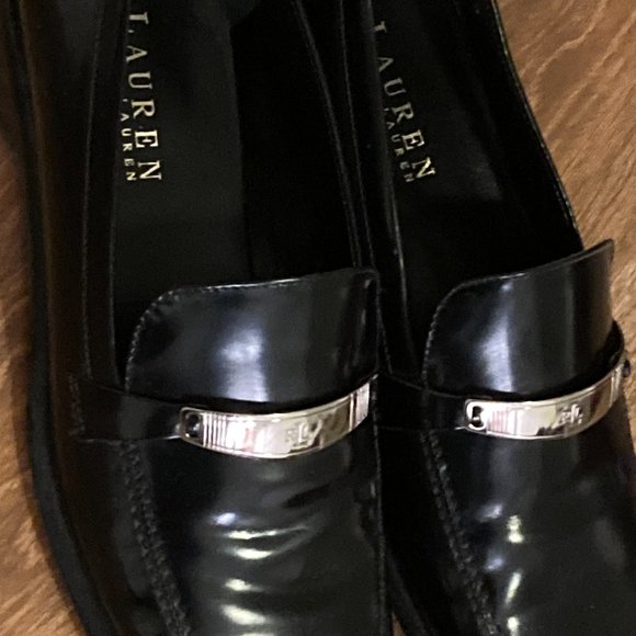 Lauren by Ralph Lauren Patent Leather Loafers with Silver Monogram - Picture 2 of 4